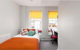 Spacious Room With Shared Facilities