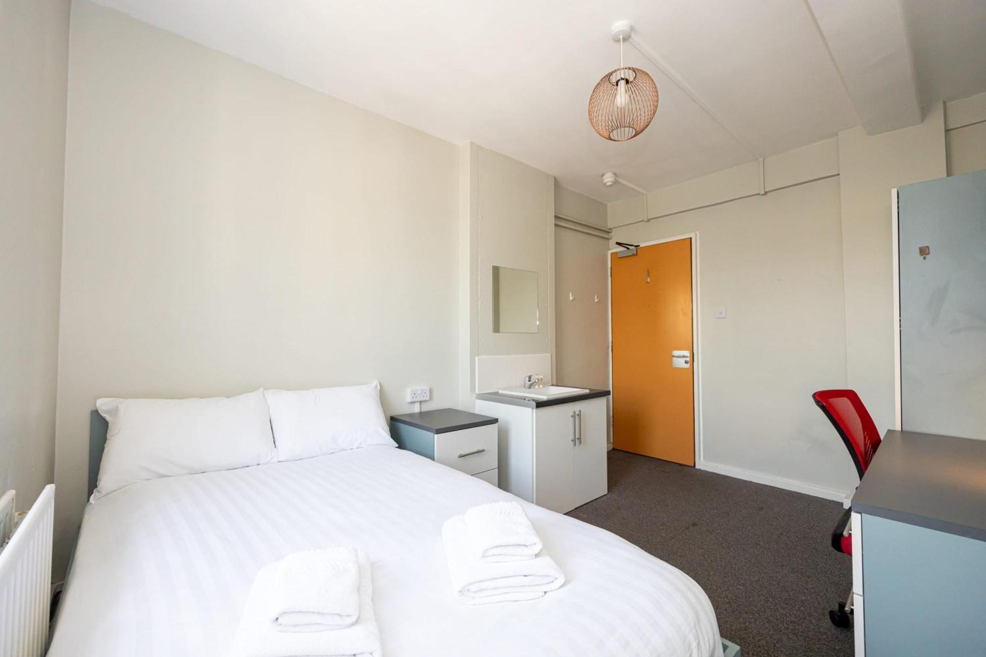 Spacious Room With Shared Facilities Londres Exterior foto