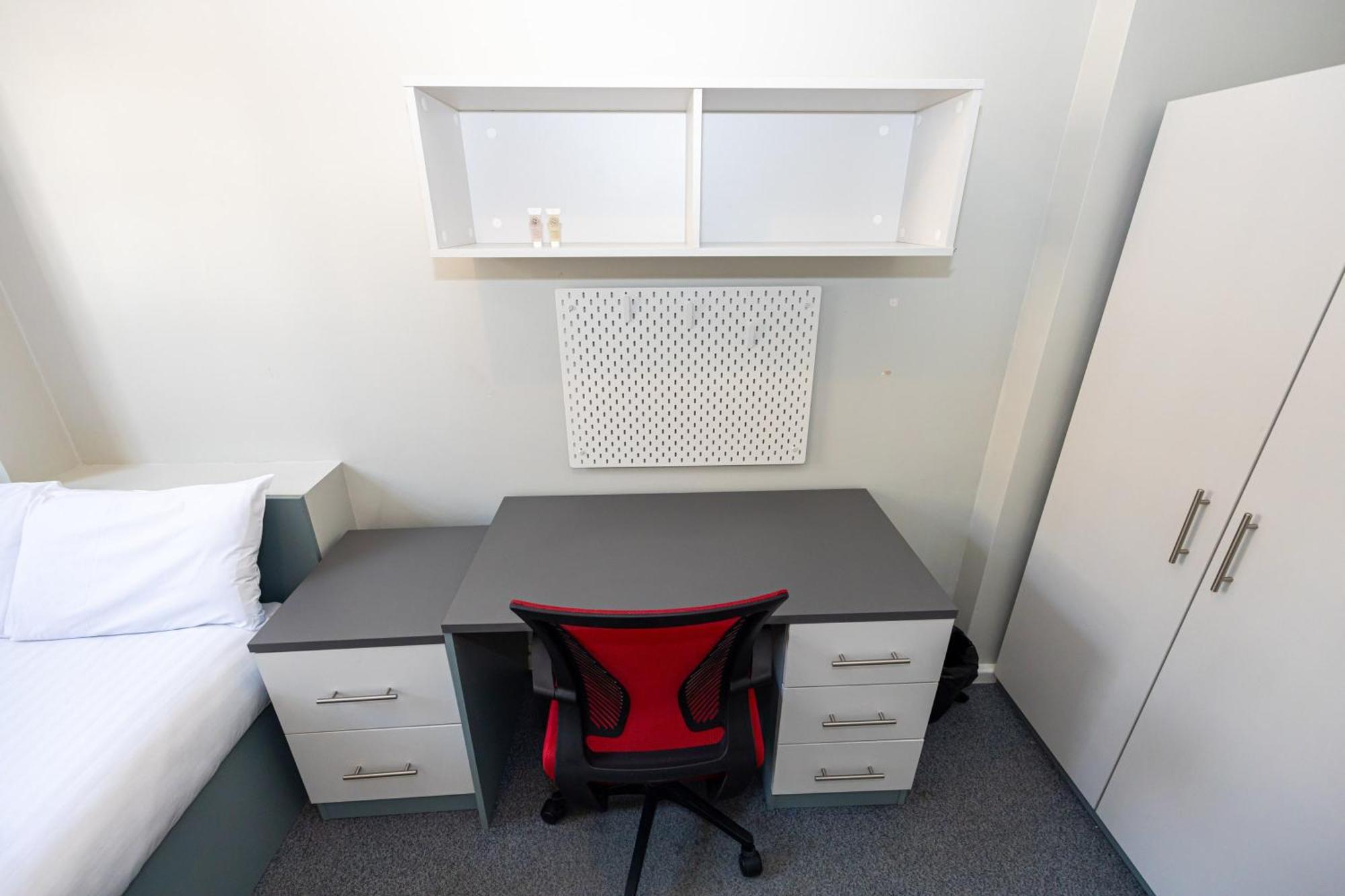 Spacious Room With Shared Facilities Londres Exterior foto